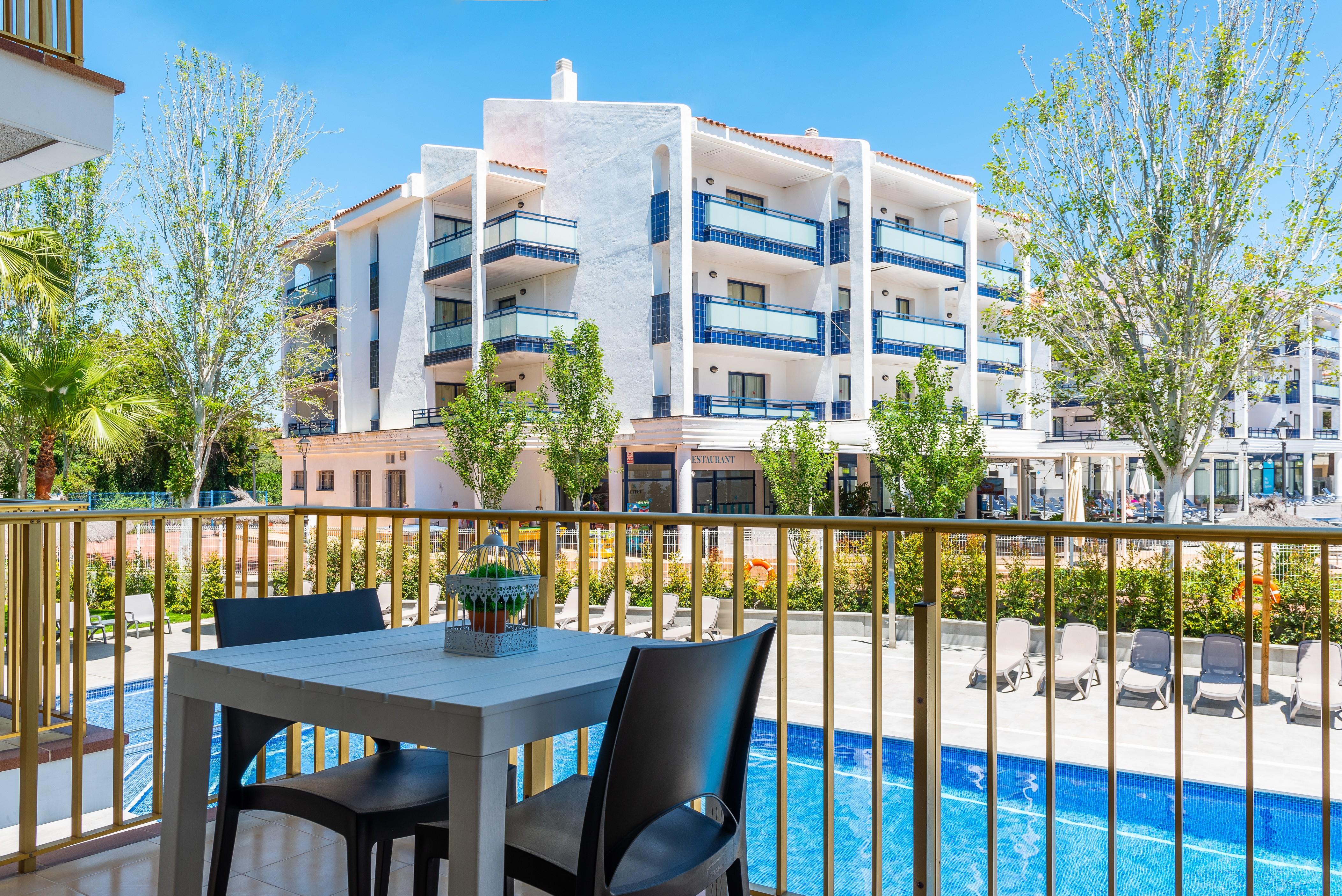 Rentalmar Pins Marina Cambrils Buitenkant foto