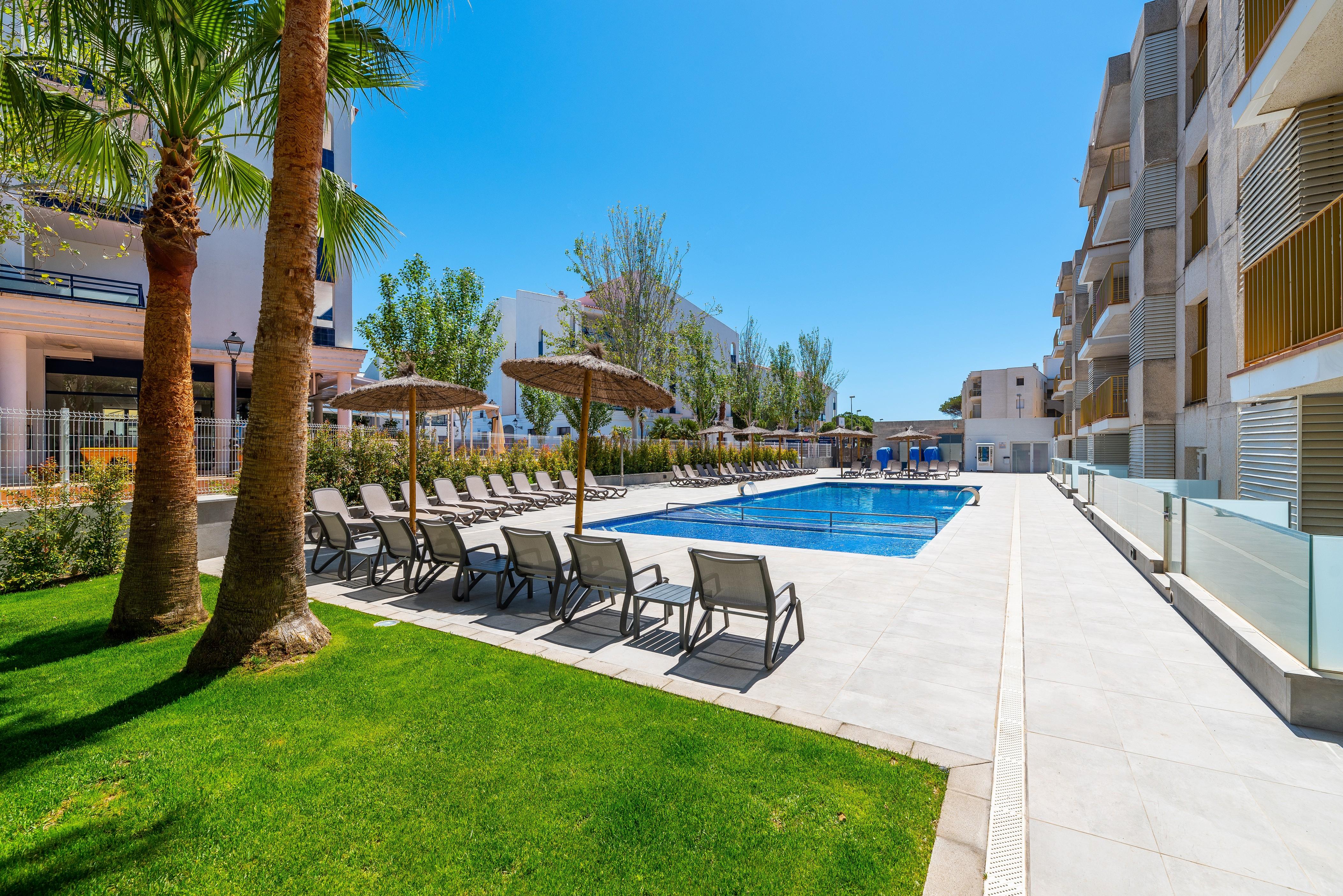 Rentalmar Pins Marina Cambrils Buitenkant foto