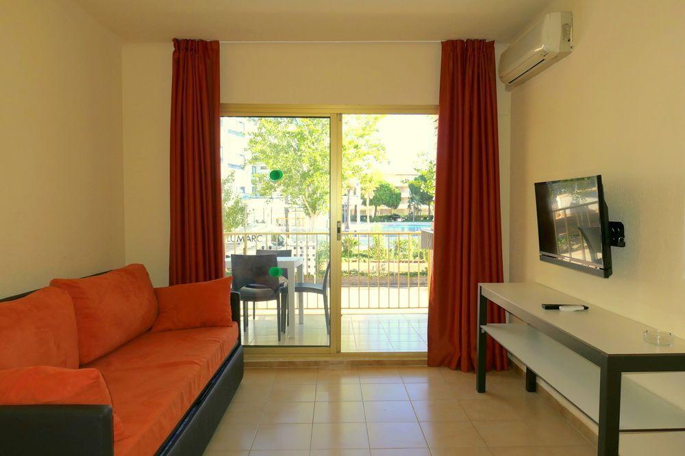Rentalmar Pins Marina Cambrils Buitenkant foto